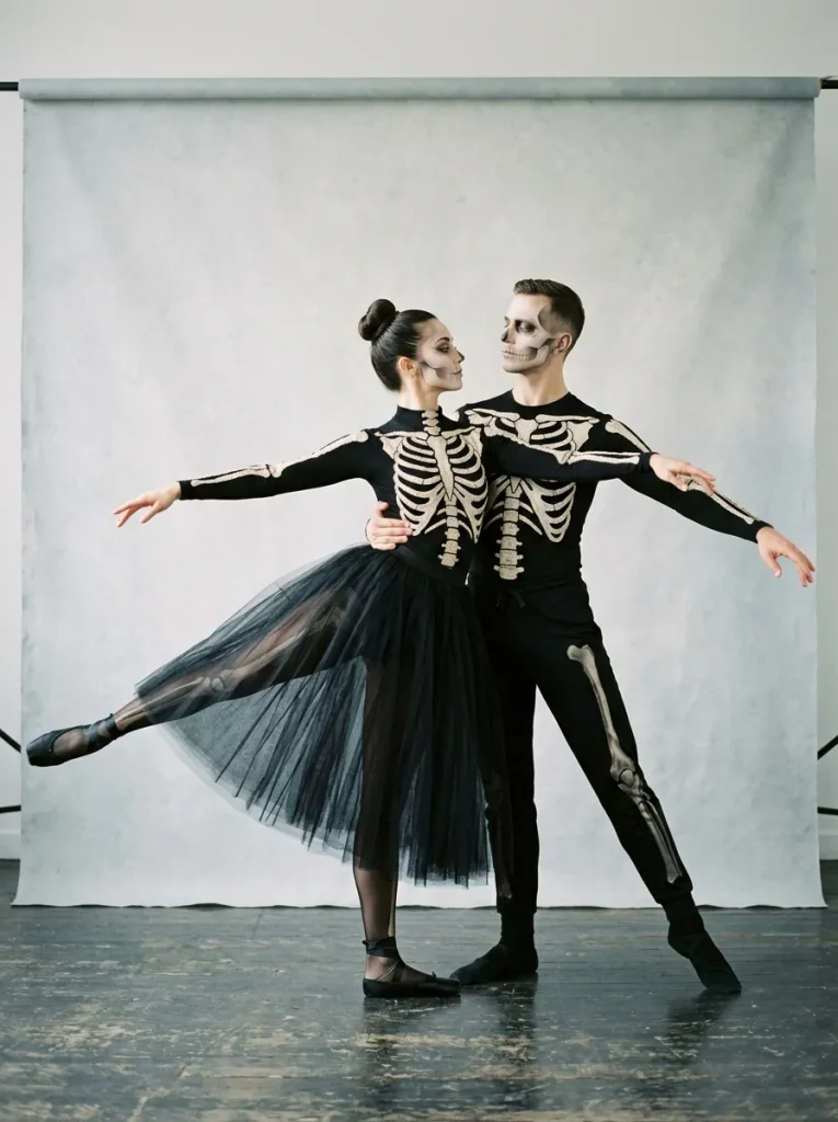 Skeleton Ballet Couple