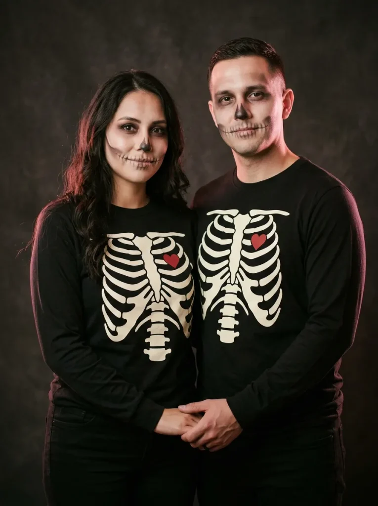 Skeleton Heart Couple